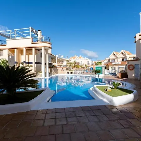 아파트 Terrace & Pool Hideaway *